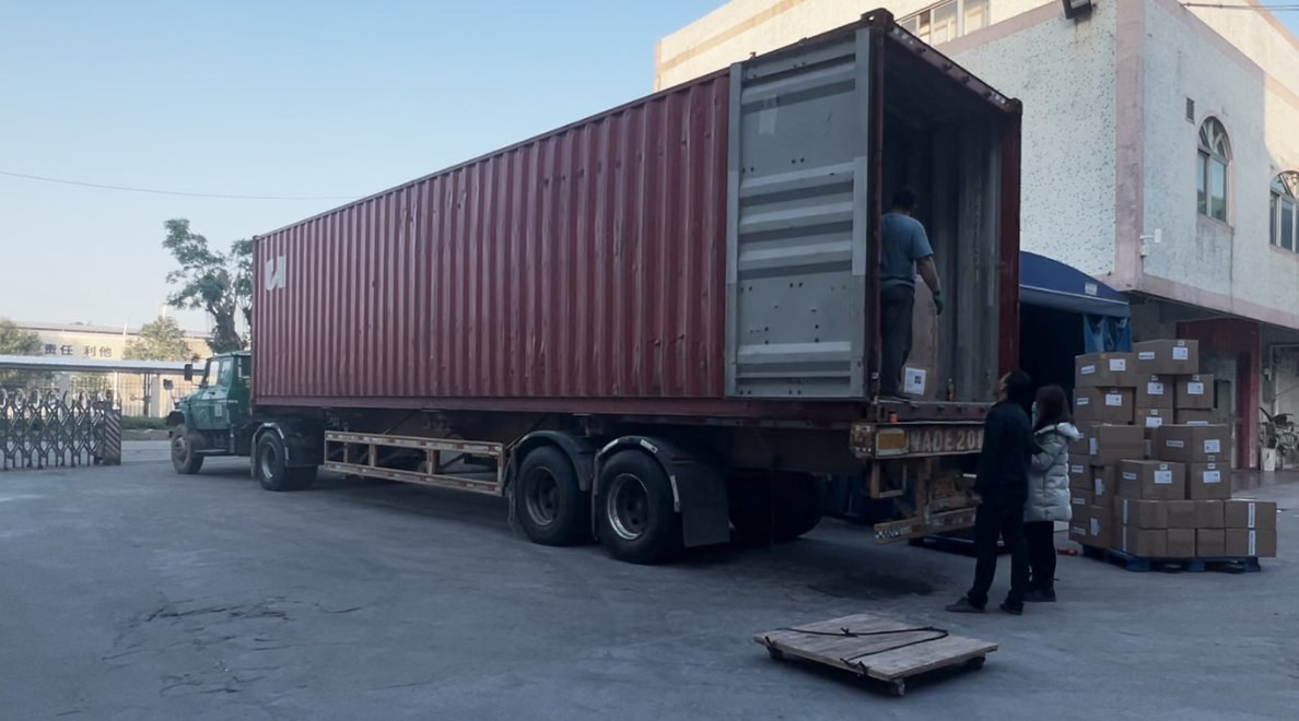 Loading cargo into container 3